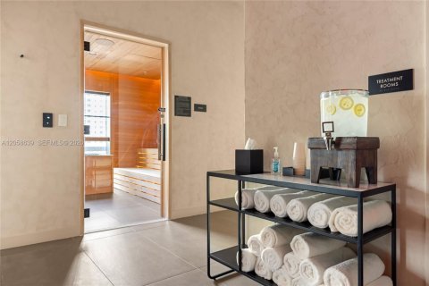 Copropriété à louer à Miami, Floride: 3 chambres, 115.76 m2 № 2168762 - photo 28
