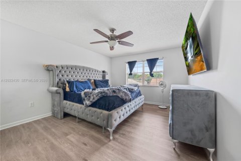 Villa ou maison à vendre à Cutler Bay, Floride: 4 chambres, 184.69 m2 № 2078380 - photo 25