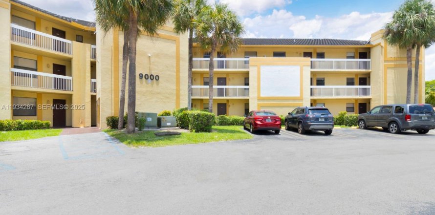 Квартира в Корал-Спрингс, Флорида 2 спальни, 78.97м2 № 1992658