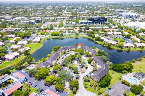 Снять в аренду квартиру в Корал-Спрингс, Флорида 2 спальни, 78.97м2, № 1992658 - фото 21