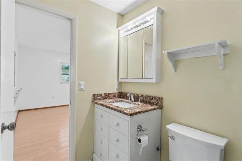 House in Lakeland, Florida 3 bedrooms, 136.01 sq.m. № 2426032 - photo 28