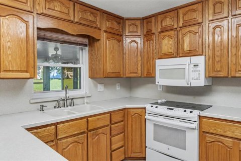 House in Lakeland, Florida 3 bedrooms, 136.01 sq.m. № 2426032 - photo 15