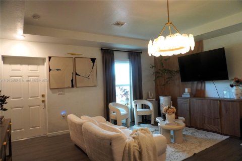 Купить виллу или дом в Лабель, Флорида 3 спальни, 130.71м2, № 1968453 - фото 7