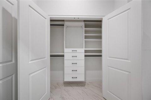 Купить виллу или дом в Лейкленд, Флорида 9 комнат, 274.06м2, № 2217585 - фото 25