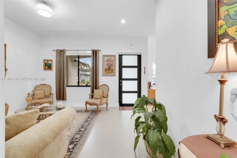 Купить виллу или дом в Майами, Флорида 3 спальни, 166.2м2, № 2006383 - фото 11