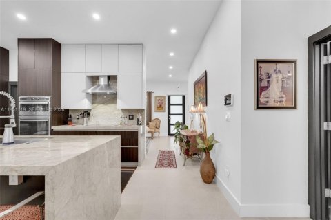 Купить виллу или дом в Майами, Флорида 3 спальни, 166.2м2, № 2006383 - фото 25