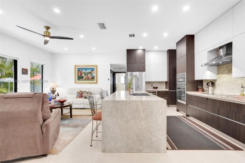 Купить виллу или дом в Майами, Флорида 3 спальни, 166.2м2, № 2006383 - фото 22