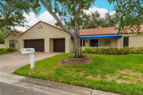 House in Pinellas Park, Florida 2 bedrooms, 105.17 sq.m. № 2208031