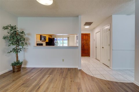 House in Pinellas Park, Florida 2 bedrooms, 105.17 sq.m. № 2208031 - photo 7