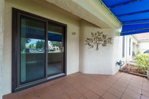 House in Pinellas Park, Florida 2 bedrooms, 105.17 sq.m. № 2208031 - photo 2