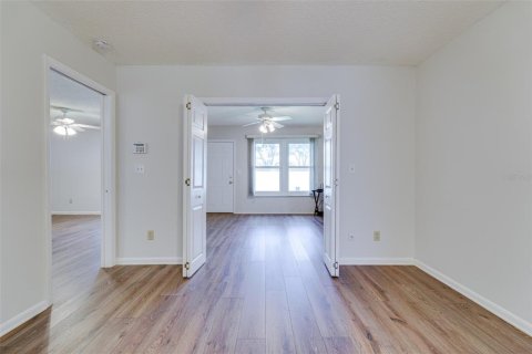 House in Pinellas Park, Florida 2 bedrooms, 105.17 sq.m. № 2208031 - photo 24