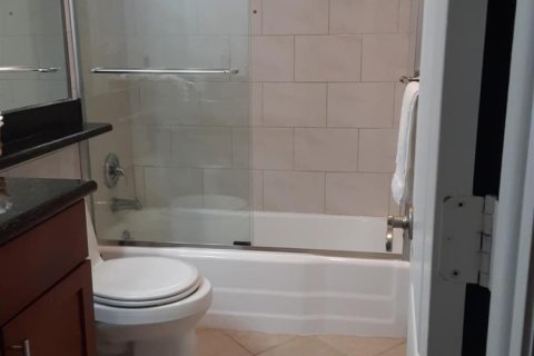Condominio en venta en Fort Lauderdale, Florida, 2 dormitorios, 96.62 m2 № 2084489 - foto 5
