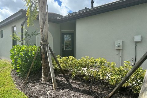 Villa ou maison à louer à Bradenton, Floride: 3 chambres, 131.36 m2 № 2388826 - photo 10