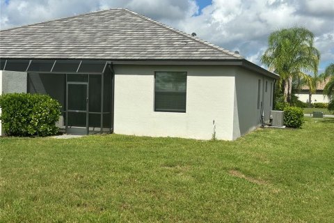 Villa ou maison à louer à Bradenton, Floride: 3 chambres, 131.36 m2 № 2388826 - photo 11