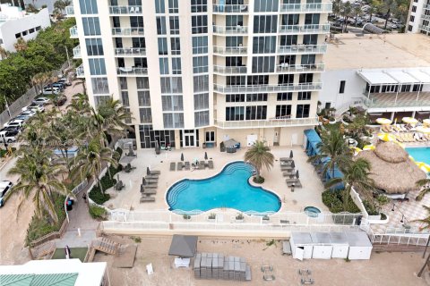 Condominio en venta en Sunny Isles Beach, Florida, 3 dormitorios, 152.08 m2 № 1768433 - foto 29