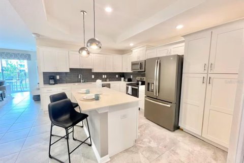 Condo in Kissimmee, Florida, 3 bedrooms  № 2351743 - photo 3