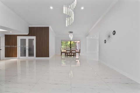 Casa en venta en Davie, Florida, 4 dormitorios, 248.42 m2 № 1820194 - foto 21