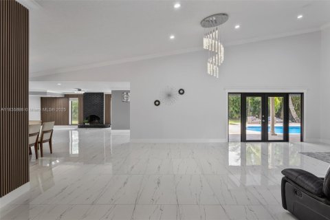 Casa en venta en Davie, Florida, 4 dormitorios, 248.42 m2 № 1820194 - foto 17