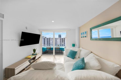 Condominio en venta en Miami Beach, Florida, 1 dormitorio, 59.92 m2 № 2037704 - foto 10