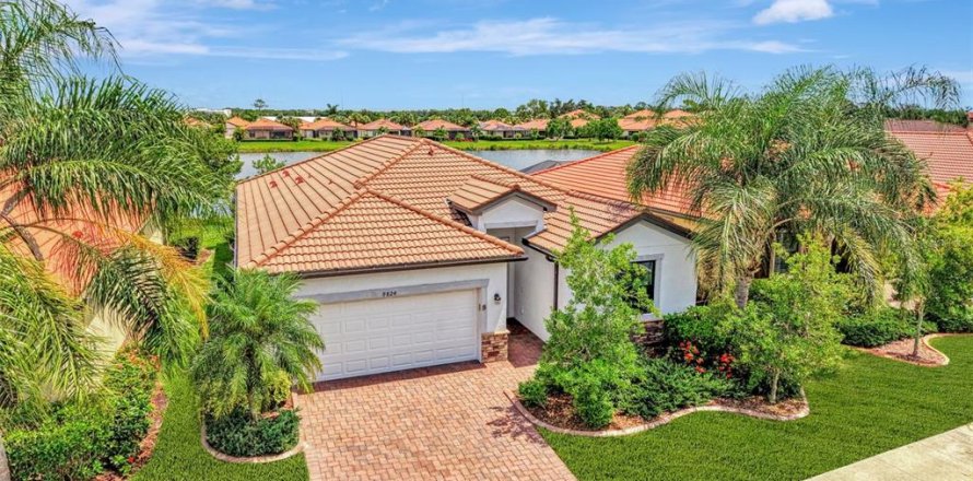 Casa en Venice, Florida 4 dormitorios, 188.13 m2 № 2152037