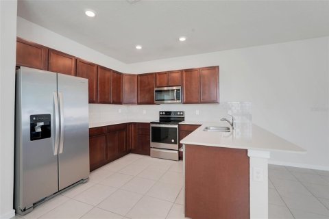 Adosado en venta en Orlando, Florida, 4 dormitorios, 172.89 m2 № 2416780 - foto 12