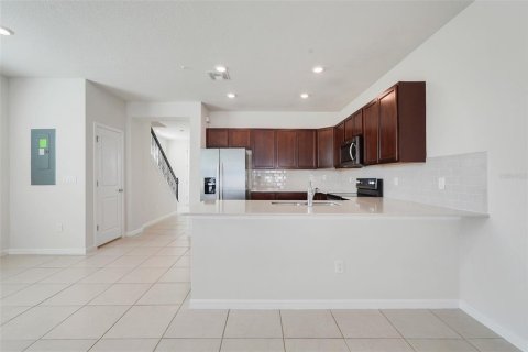 Adosado en venta en Orlando, Florida, 4 dormitorios, 172.89 m2 № 2416780 - foto 9