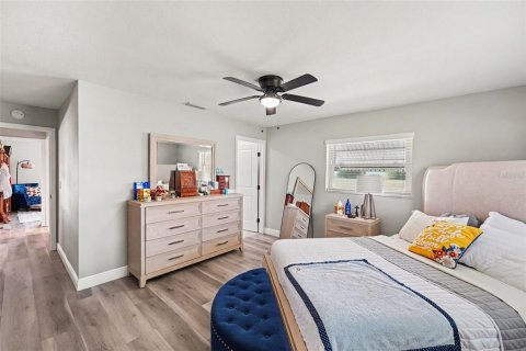 Villa ou maison à vendre à Pinellas Park, Floride: 2 chambres, 148.64 m2 № 2149838 - photo 27