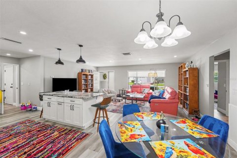 Villa ou maison à vendre à Pinellas Park, Floride: 2 chambres, 148.64 m2 № 2149838 - photo 10