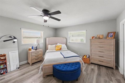 Villa ou maison à vendre à Pinellas Park, Floride: 2 chambres, 148.64 m2 № 2149838 - photo 23