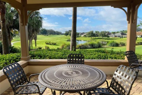 House in The Villages, Florida 3 bedrooms, 140.47 sq.m. № 2205472 - photo 24