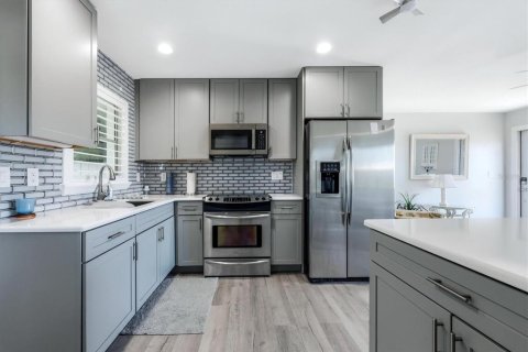 Villa ou maison à vendre à North Port, Floride: 2 chambres, 84.63 m2 № 2094159 - photo 15