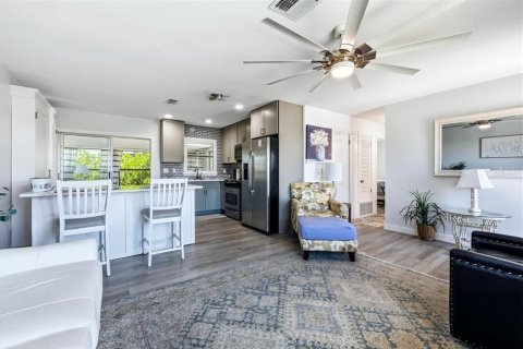 Villa ou maison à vendre à North Port, Floride: 2 chambres, 84.63 m2 № 2094159 - photo 11