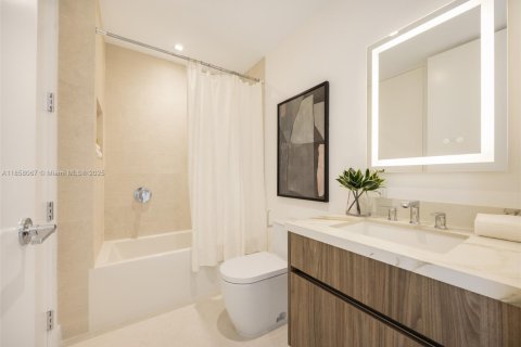 Townhouse in Miami, Florida 3 bedrooms, 263.94 sq.m. № 1887319 - photo 17