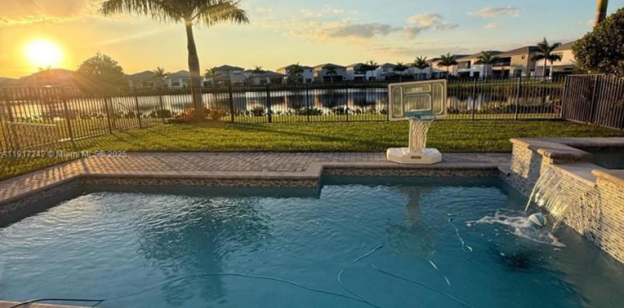 Casa en Boca Raton, Florida 5 dormitorios, 427.81 m2 № 2013886