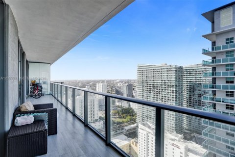 Condo in Miami, Florida, 2 bedrooms  № 2066694 - photo 23