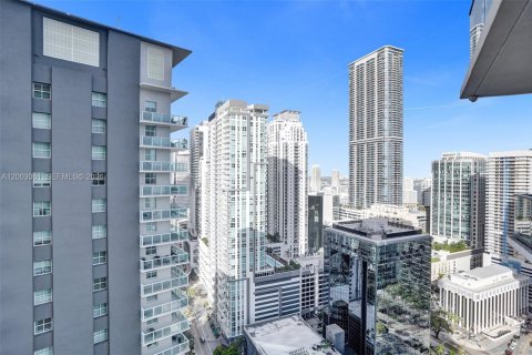 Condo in Miami, Florida, 2 bedrooms  № 2066694 - photo 26