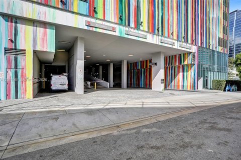 Condo in Miami, Florida, 2 bedrooms  № 2066694 - photo 10