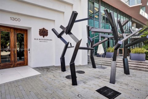 Condo in Miami, Florida, 2 bedrooms  № 2066694 - photo 4