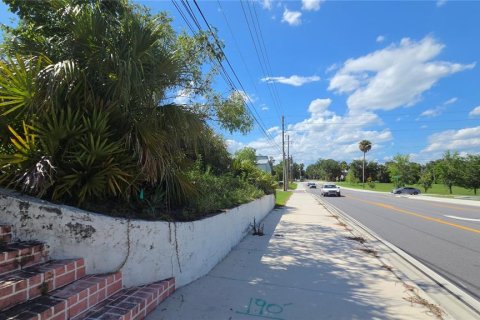 House in DeLand, Florida 3 bedrooms, 154.4 sq.m. № 2201051