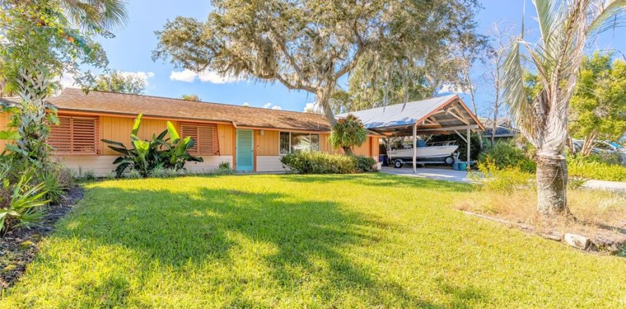 Villa ou maison à Edgewater, Floride 3 chambres, 135.64 m2 № 2419215