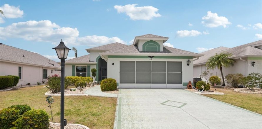 Casa en Sun City Center, Florida 2 dormitorios, 148.64 m2 № 2118054
