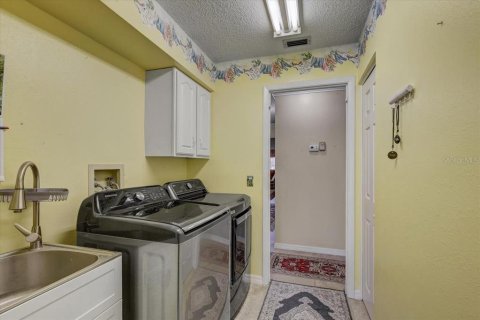 Casa en venta en New Port Richey, Florida, 2 dormitorios, 192.12 m2 № 2210934 - foto 22