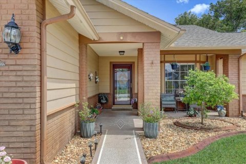 Casa en venta en New Port Richey, Florida, 2 dormitorios, 192.12 m2 № 2210934 - foto 2