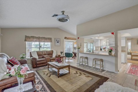 Casa en venta en New Port Richey, Florida, 2 dormitorios, 192.12 m2 № 2210934 - foto 13