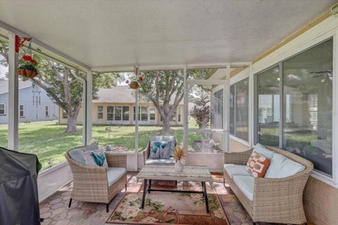 Casa en venta en New Port Richey, Florida, 2 dormitorios, 192.12 m2 № 2210934 - foto 25