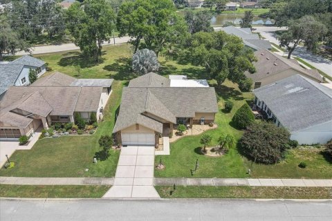 Casa en venta en New Port Richey, Florida, 2 dormitorios, 192.12 m2 № 2210934 - foto 29