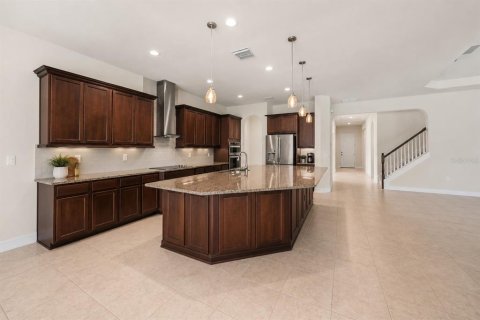 House in Lutz, Florida 5 bedrooms, 414.99 sq.m. № 2157598 - photo 10
