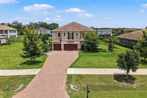 House in Lutz, Florida 5 bedrooms, 414.99 sq.m. № 2157598