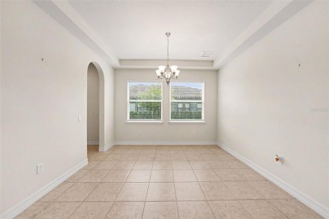 House in Lutz, Florida 5 bedrooms, 414.99 sq.m. № 2157598 - photo 19