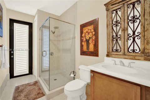 Casa en venta en Cutler Bay, Florida, 5 dormitorios, 438.22 m2 № 2031687 - foto 4